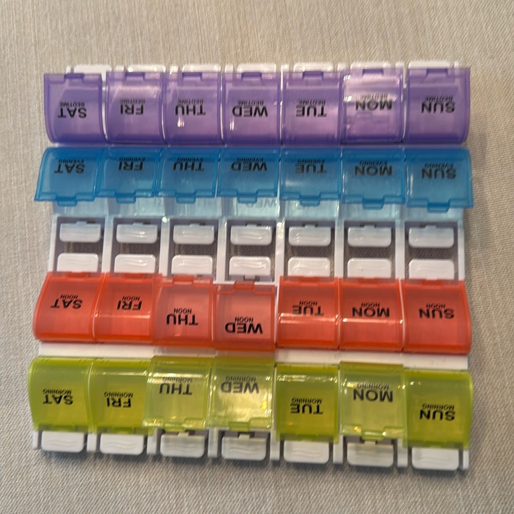 Pill box never used